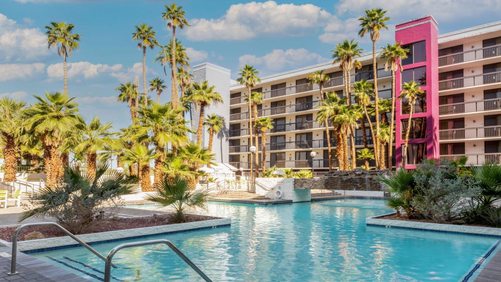 South Country Suites Меса Экстерьер фото